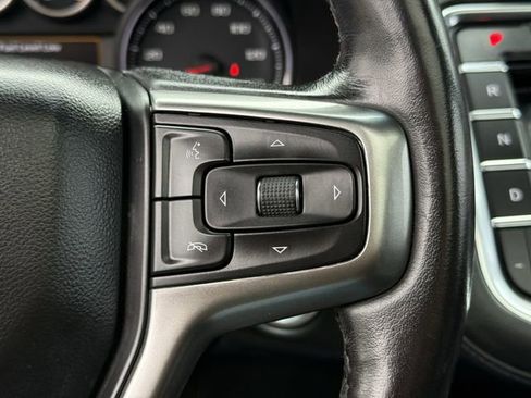 Used 2021 Chevrolet Tahoe Z71 w/ Luxury Package AWD/4WD image 11