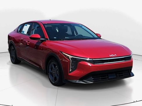 Used 2025 Kia K4 FWD image 3