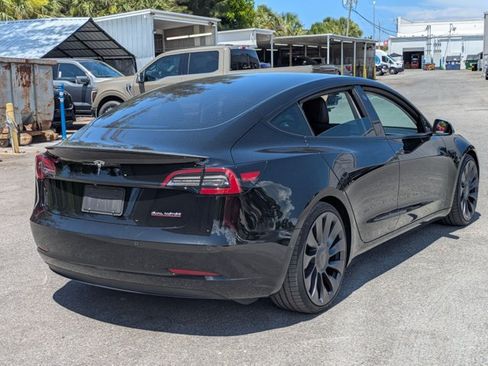 Used 2022 Tesla Model 3 Long Range AWD/4WD image 5