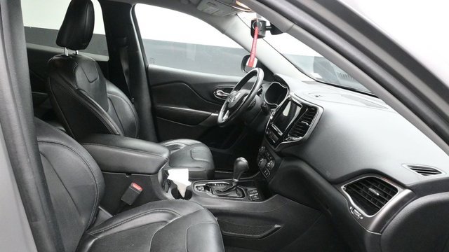 Used 2020 Jeep Cherokee Limited FWD image 15