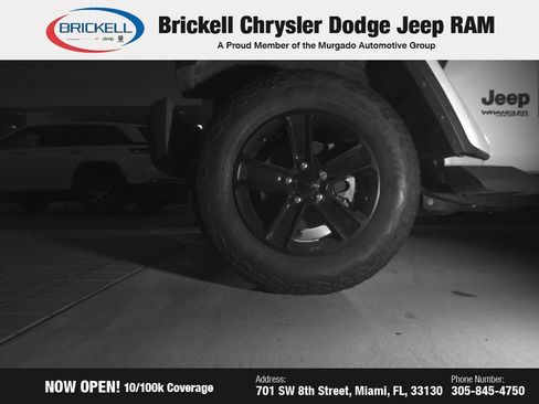 Used 2022 Jeep Wrangler Unlimited Sahara image 5