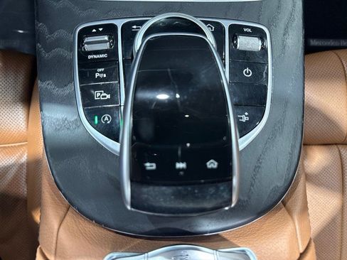 Used 2018 Mercedes-Benz E 400 4MATIC Cabriolet image 75