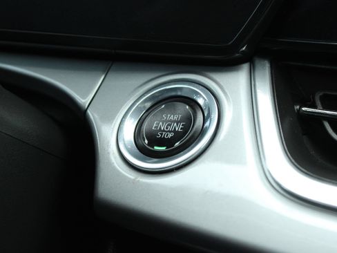 Used 2024 Chevrolet Trax LT w/ LT Convenience Package FWD image 33