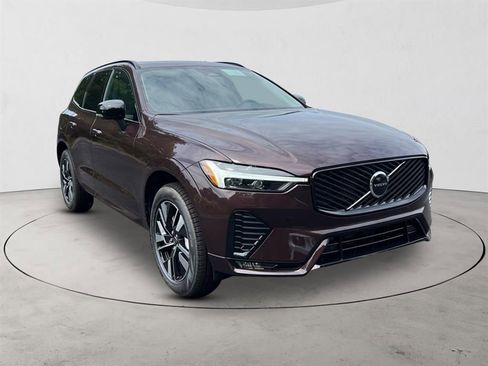 New 2026 Volvo XC60 B5 Core w/ Protection Package Premier AWD/4WD image 7