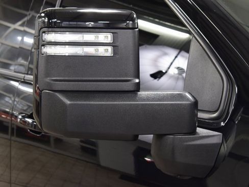 Used 2024 Chevrolet Silverado 2500 High Country w/ High Country Premium Package image 19