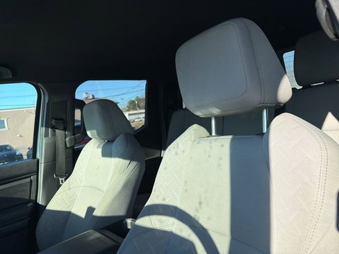 Used 2024 Toyota Tacoma SR5 image 9