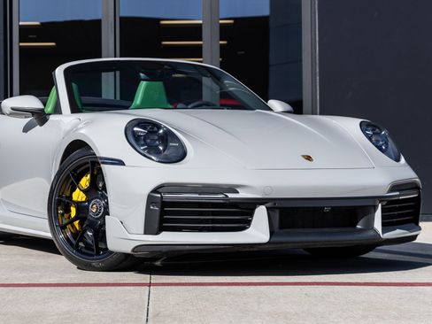 Certified 2022 Porsche 911 Turbo S w/ 911 Turbo Sportdesign Package image 9