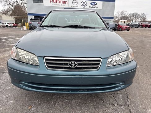 Used 2001 Toyota Camry CE image 2