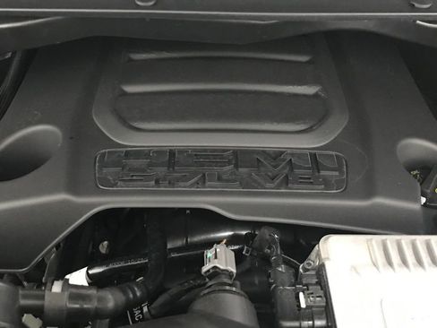 New 2026 RAM 1500 4x4 Crew Cab image 49