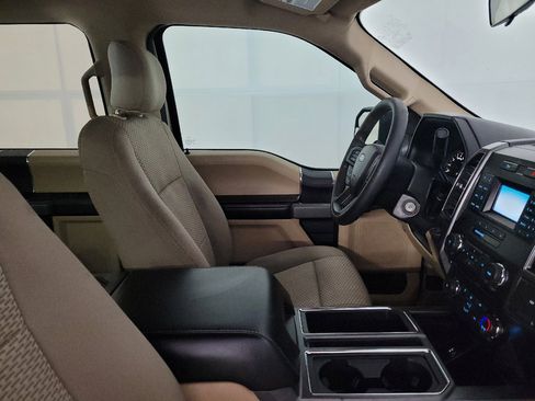 Used 2017 Ford F150 XLT RWD image 21