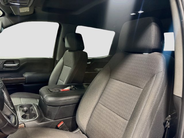 Used 2021 Chevrolet Silverado 1500 RST w/ Max Trailering Package AWD/4WD image 17