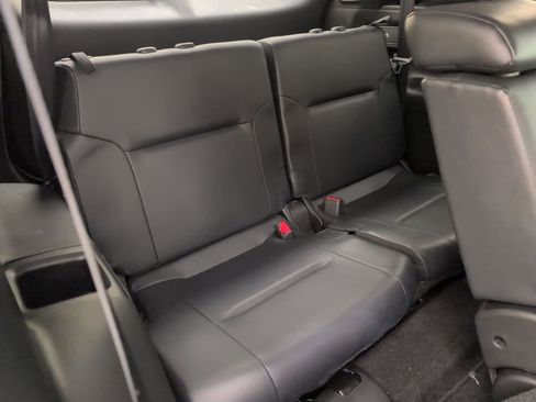 Used 2022 Mitsubishi Outlander SE image 12