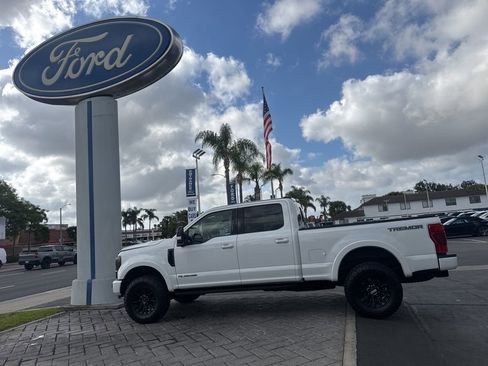 Used 2022 Ford F250 Lariat w/ Tremor Off-Road Package AWD/4WD image 29