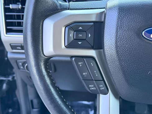 Used 2021 Ford F250 Lariat w/ Lariat Ultimate Package AWD/4WD image 16