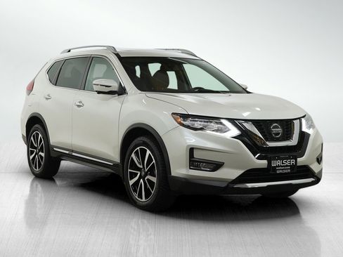 Used 2019 Nissan Rogue SL w/ Premium Package image 7