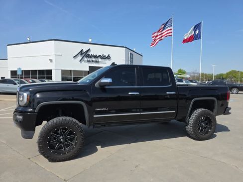 Used 2017 GMC Sierra 1500 Denali image 1
