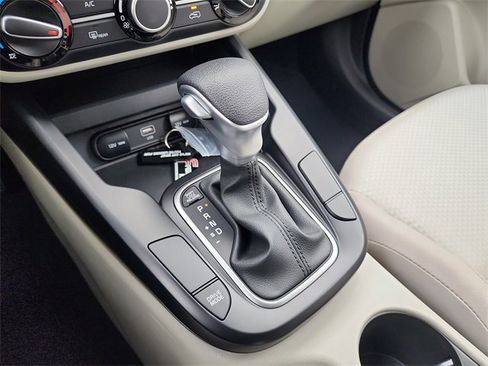 New 2025 Kia Soul LX w/ LX Technology Package image 22