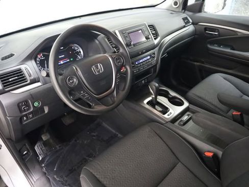 Used 2019 Honda Ridgeline Sport image 12