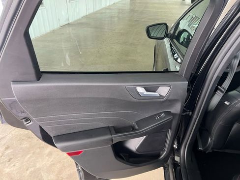 Used 2024 Ford Escape ST-Line image 16
