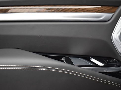 Certified 2025 Cadillac Escalade Sport Platinum image 28