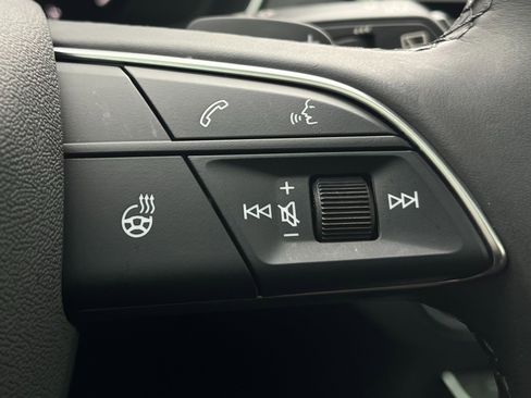 Used 2025 Audi Q5 2.0T Premium image 39