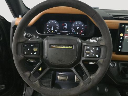 Used 2023 Land Rover Defender 110 V8 AWD/4WD image 8