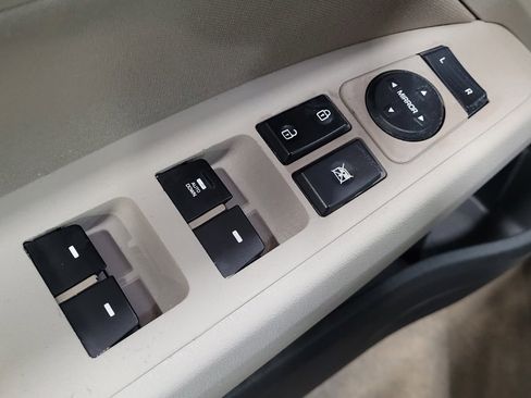 Used 2019 Hyundai Elantra SEL image 27