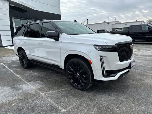 Certified 2022 Cadillac Escalade Sport w/ Touring Package image 1