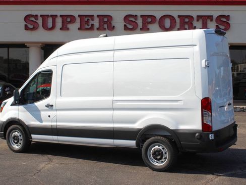 Used 2026 Ford Transit 250 148 High Roof RWD image 5