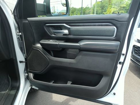Used 2022 RAM 1500 Big Horn AWD/4WD image 32