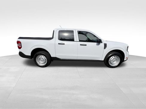 Used 2025 Ford Maverick XL FWD image 3