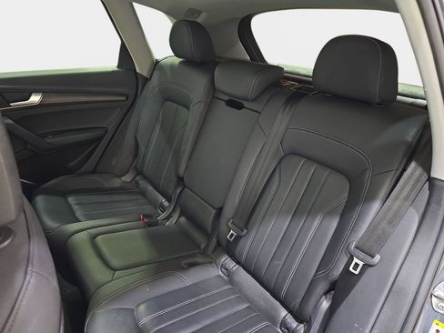 Used 2023 Audi Q5 2.0T Premium w/ Convenience Package image 14
