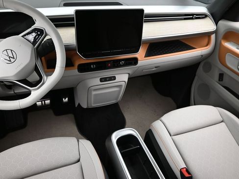 New 2025 Volkswagen ID. Buzz 1st Edition image 17