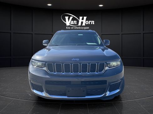 Used 2022 Jeep Grand Cherokee L Limited AWD/4WD image 3