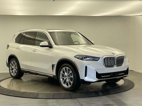 New 2026 BMW X5 xDrive50e AWD/4WD image 7