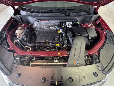 Used 2025 Chevrolet Trax LT image 33