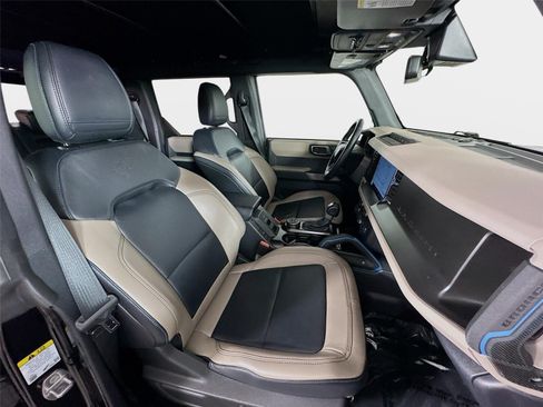 Used 2022 Ford Bronco Wildtrak AWD/4WD image 27