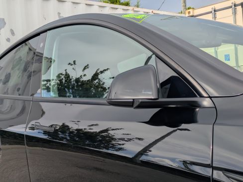 Used 2022 Tesla Model Y Performance AWD/4WD image 11