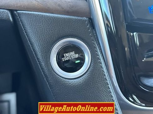 Used 2019 Cadillac Escalade ESV Premium Luxury AWD/4WD image 32