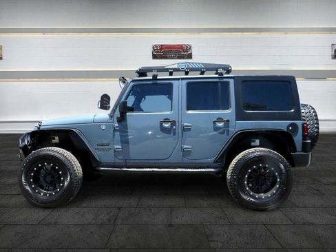 Used 2015 Jeep Wrangler Unlimited Sport w/ Connectivity Group image 5