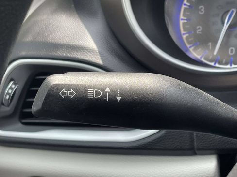 Certified 2018 Chrysler Pacifica Touring Plus FWD image 34