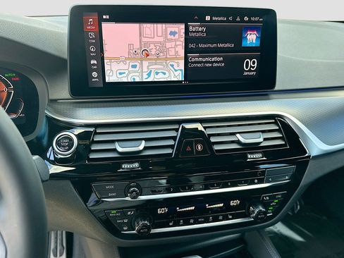 Used 2021 BMW 540i w/ Executive Package image 13