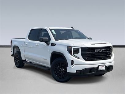 New 2026 GMC Sierra 1500 Elevation w/ LPO, Elevation Black Package