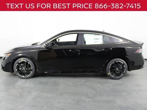 New 2026 Nissan Sentra SR w/ SR Premium Package FWD image 8