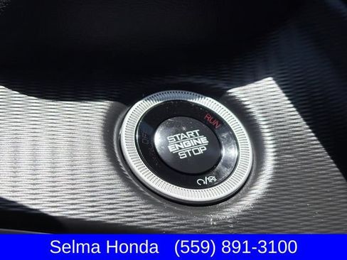 Used 2025 Jeep Grand Cherokee Altitude AWD/4WD image 16
