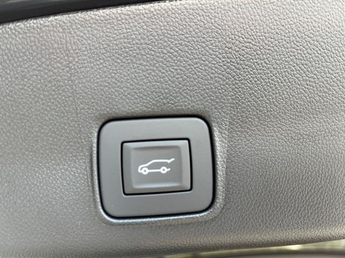New 2026 Chevrolet TrailBlazer LT w/ Convenience Package AWD/4WD image 16