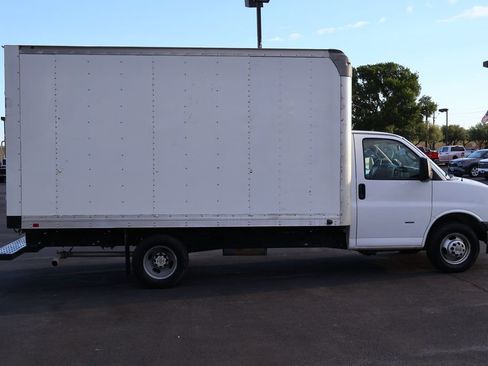 Used 2021 Chevrolet Express 3500 w/ Power Convenience Package RWD image 8