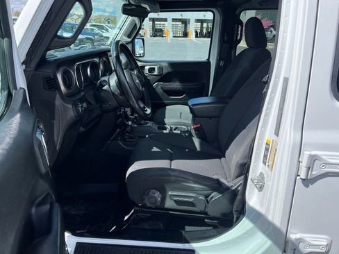 Used 2021 Jeep Wrangler Unlimited Sport AWD/4WD image 16