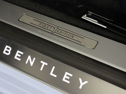 New 2025 Bentley Flying Spur Plug-In Hybrid AWD/4WD image 14