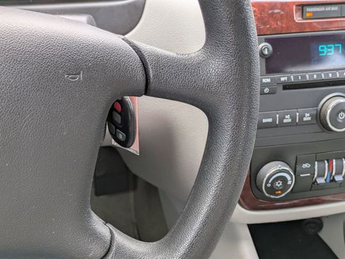 Used 2010 Chevrolet Impala LS FWD image 24